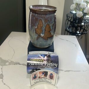 Alewine Pottery Vase Leaf Motif New with Literature
